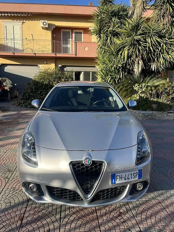 Usata Alfa Romeo Giulietta Super 120 CV (88 kW) 2017 Berlina