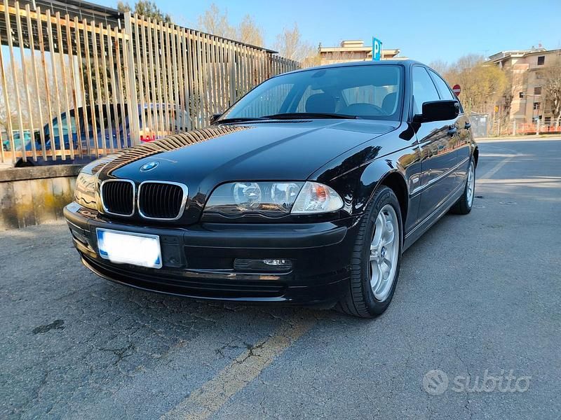 Usata BMW 318 2000 Grigio Berlina