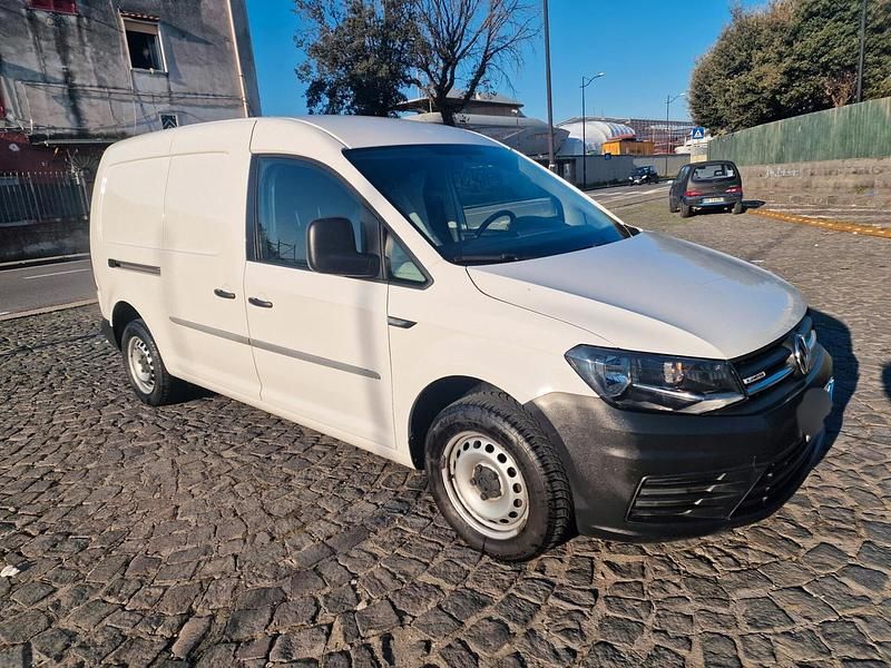 Usata VW Caddy 110 CV (80 kW) 2018 Bianco Monovolume