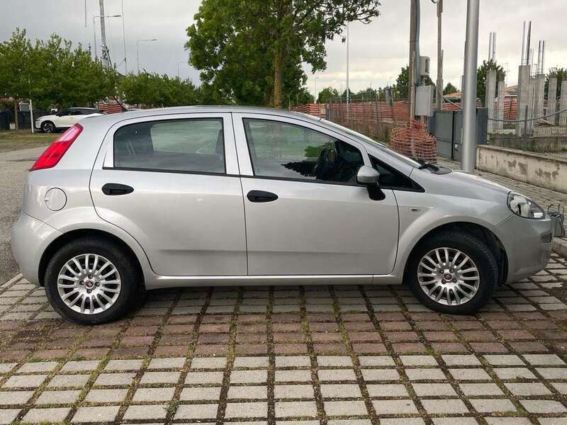 Usato 2016 Fiat Punto 1.2 Benzin 69 CV (7.000 €)