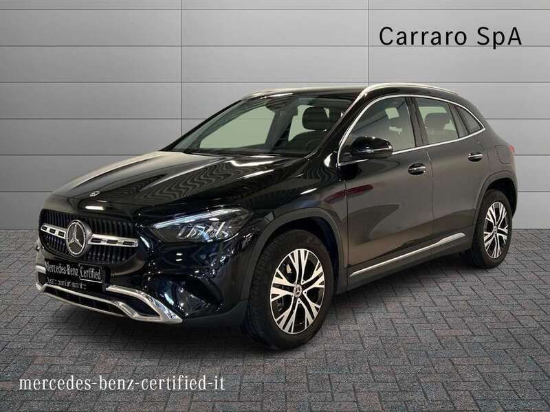 Nero metallizzato Usata 2023 Mercedes GLA250 Advanced Plus SUV | 38.900 € (Ottimo prezzo) - Immagine 1/4