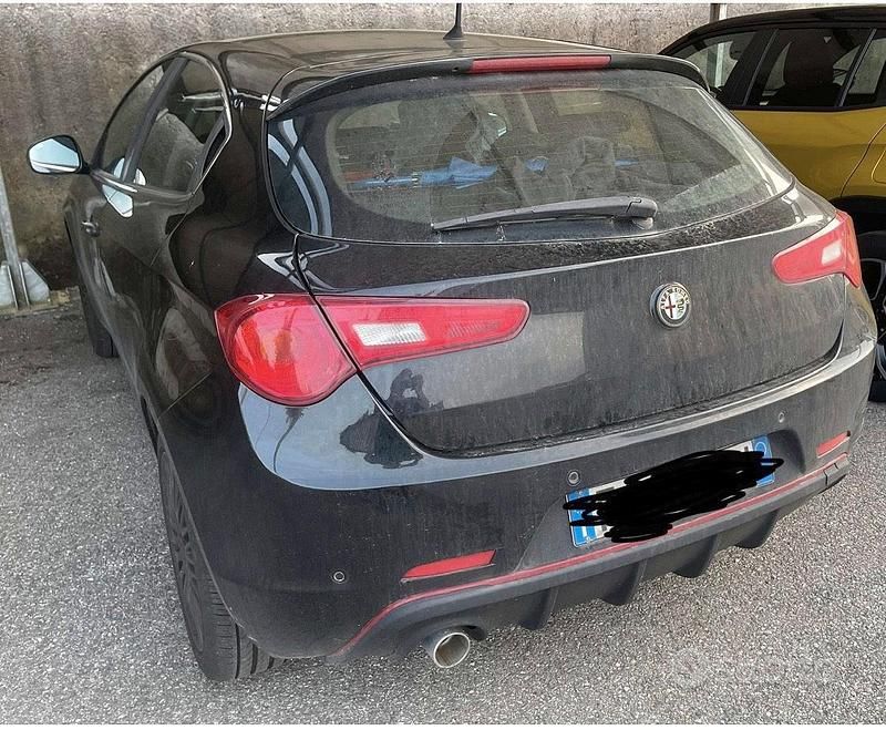 Usata Alfa Romeo Giulietta 105 CV (77 kW) 2016 Nero Berlina