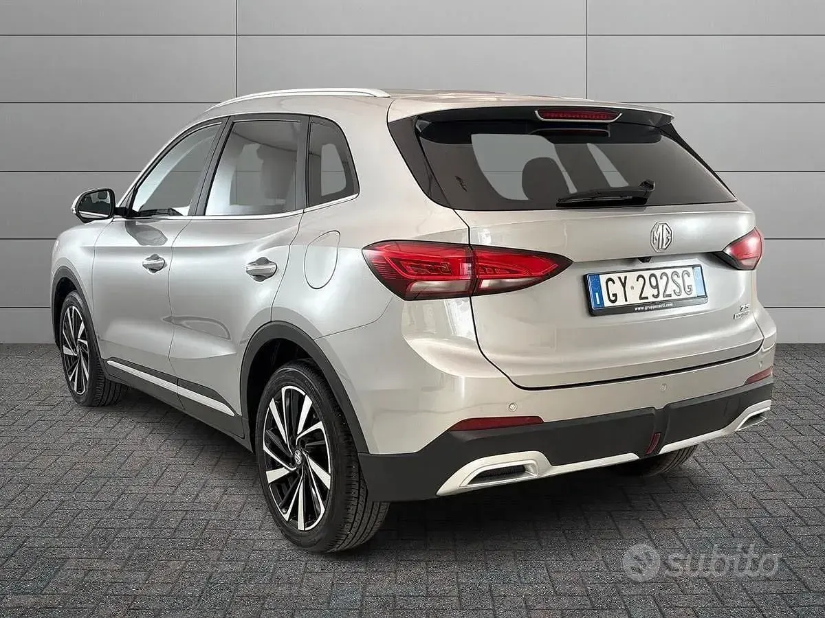 Usata MG ZS Luxury 102 CV (75 kW) 2025 Grigio SUV