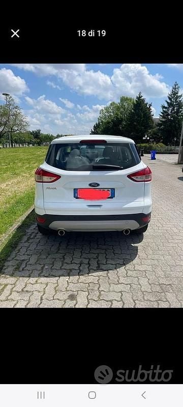Usata Ford Kuga 120 CV (88 kW) 2016 Bianco SUV