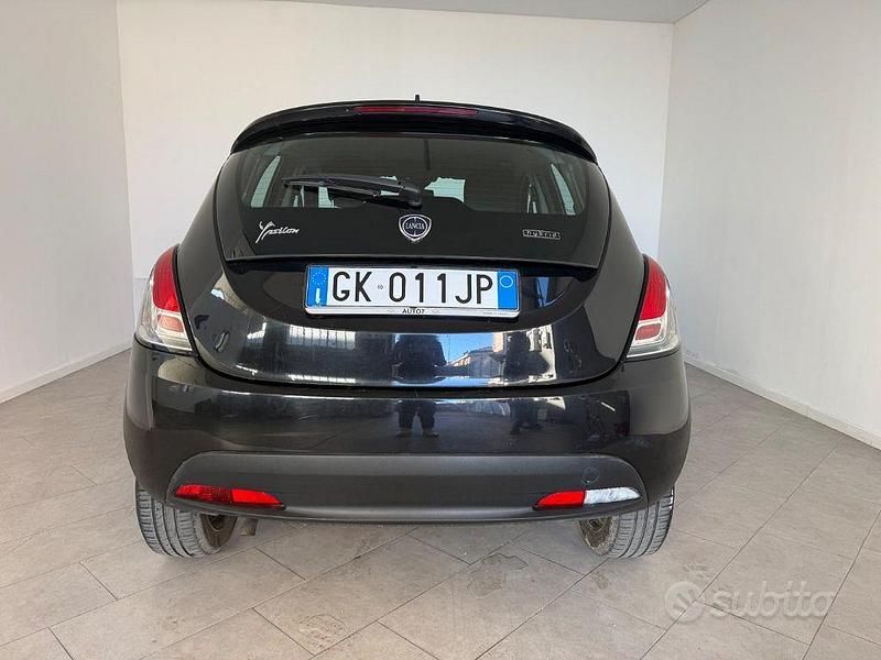 Usata Lancia Ypsilon S 69 CV (50 kW) 2022 Nero Utilitaria