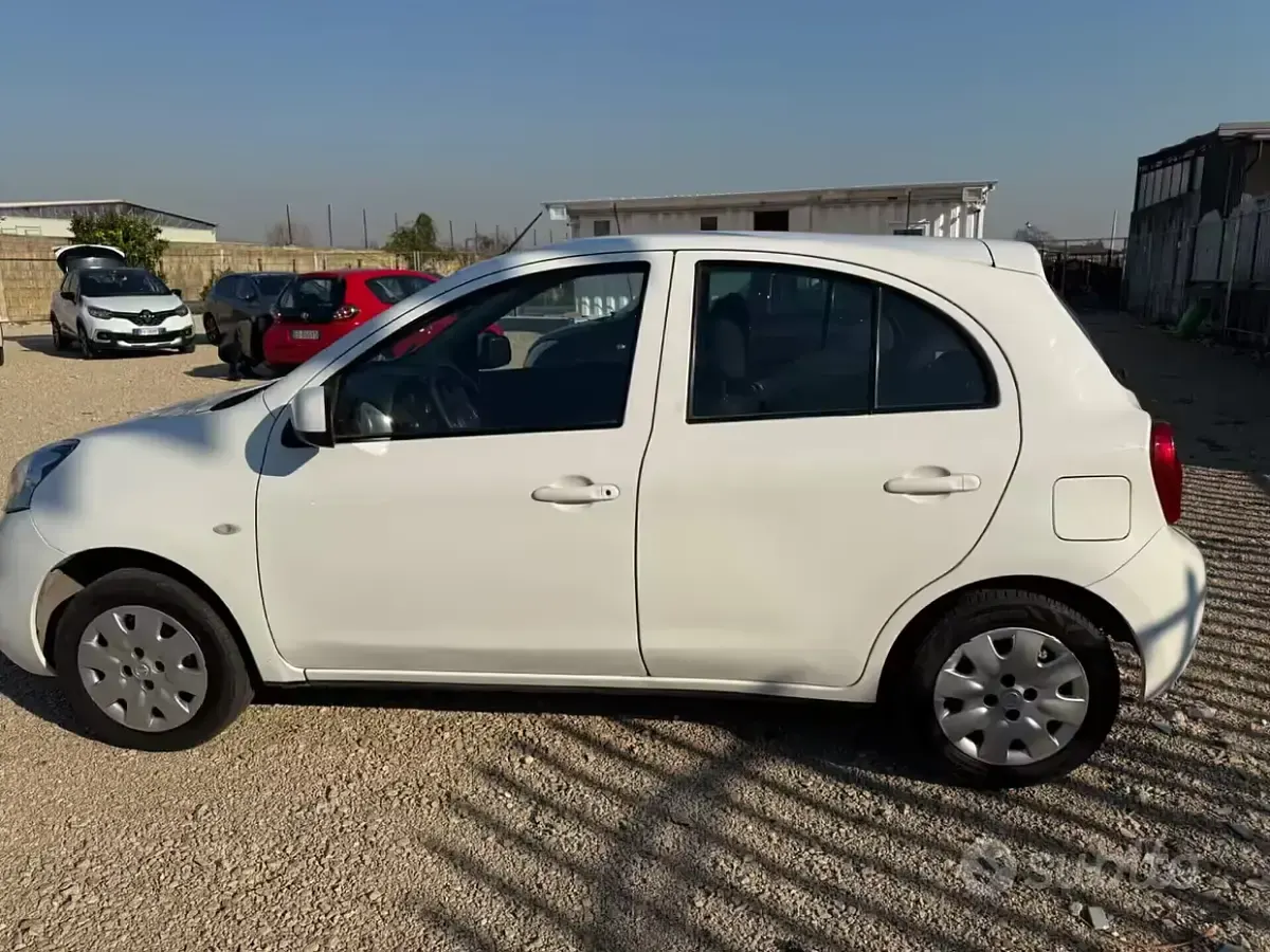 Usata Nissan Micra Acenta 80 CV (58 kW) 2017 Bianco Utilitaria