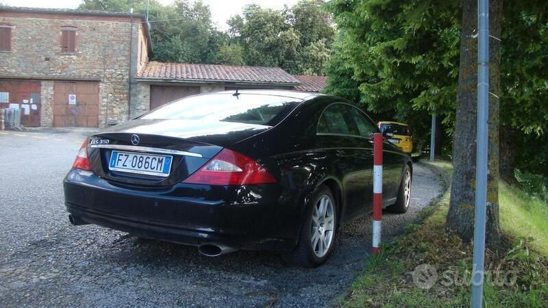 Usata Mercedes CLS350 272 CV (200 kW) 2005 Berlina
