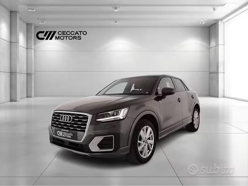 Usata Audi Q2 S-Line 116 CV (85 kW) 2017 Grigio SUV