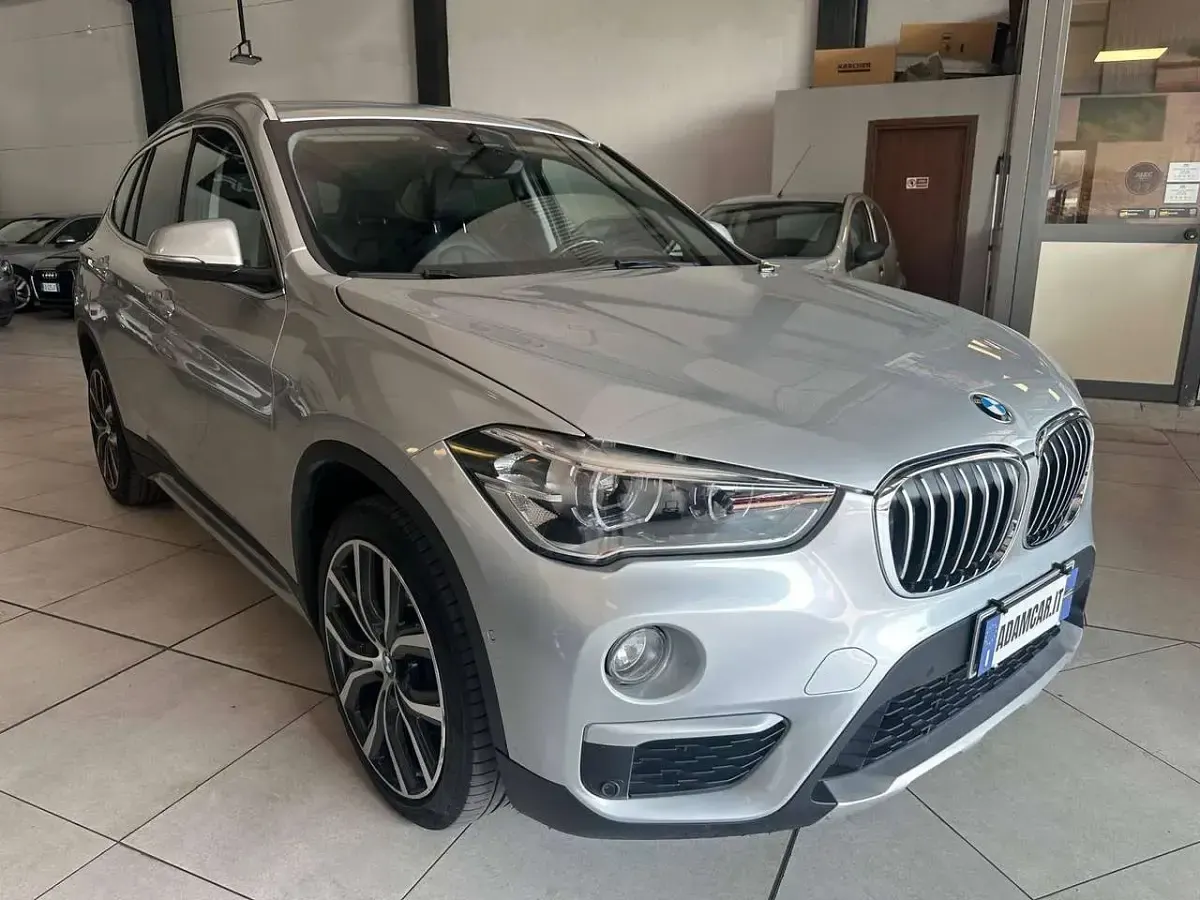 Usata BMW X1 190 CV (139 kW) 2019 Argento SUV