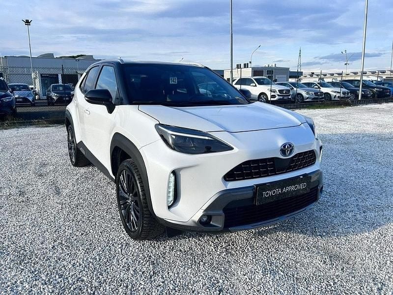 Usata Toyota Yaris Cross 116 CV (85 kW) 2021 Bianco SUV