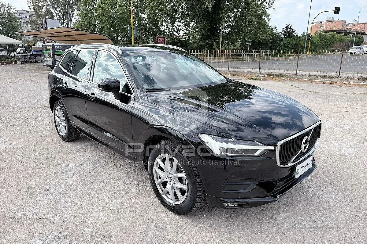 Usata Volvo XC60 Momentum 190 CV (139 kW) 2020 Nero SUV