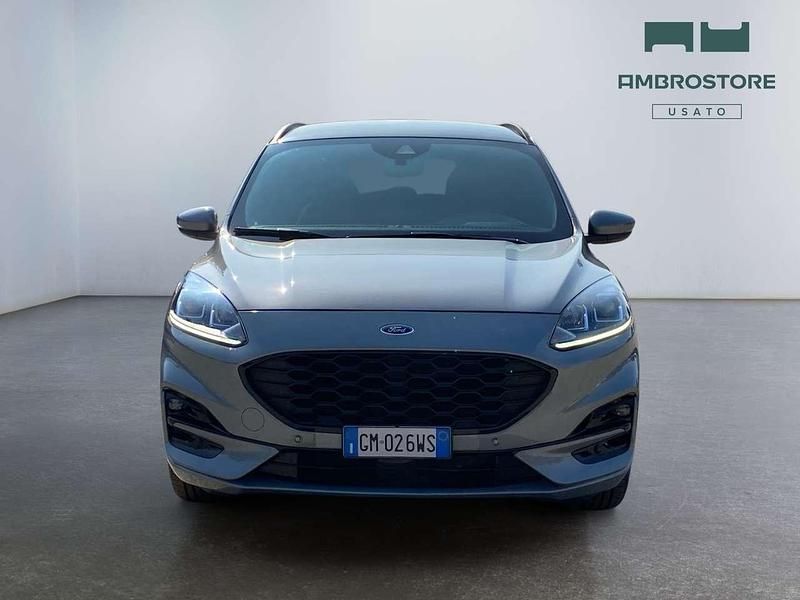 Usata Ford Kuga ST-Line 152 CV (111 kW) 2023 Solar silver SUV