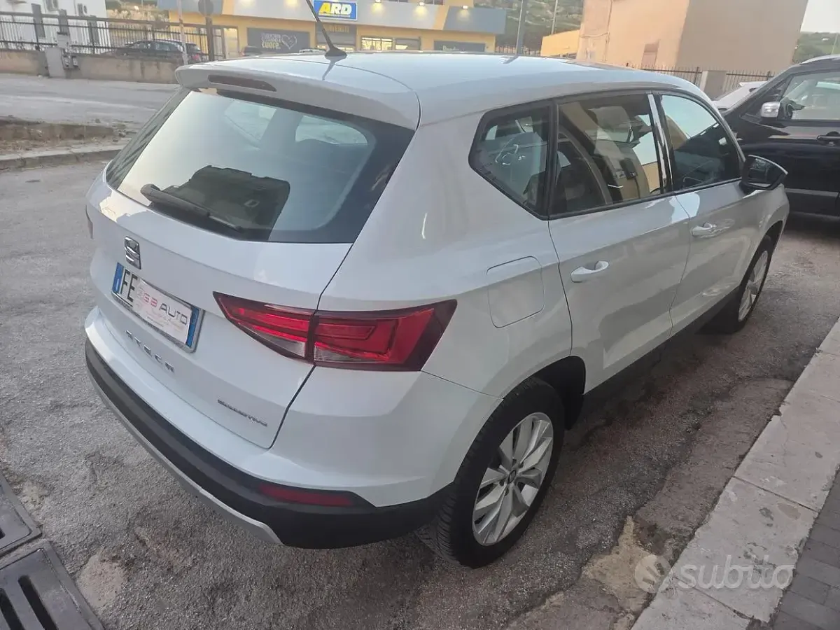 Usata Seat Ateca 116 CV (85 kW) 2016 Bianco SUV