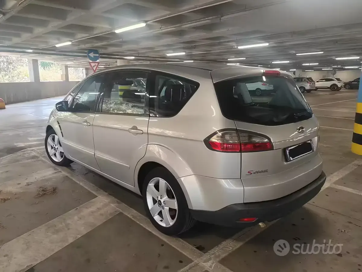 Usata Ford S-MAX S 140 CV (102 kW) 2008 Grigio Monovolume