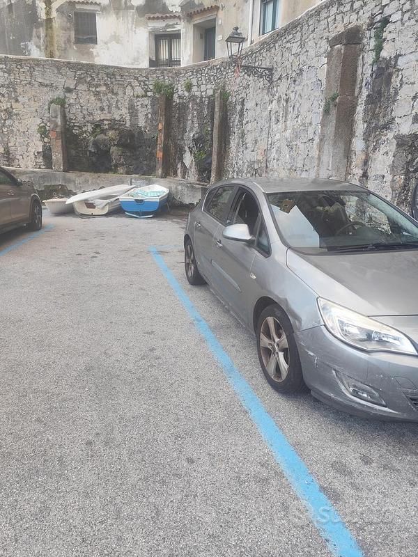 Usata Opel Astra 100 CV (73 kW) 2010 Grigio Berlina