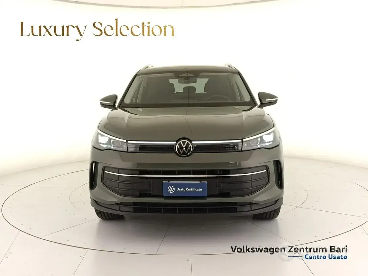 Usata VW Tiguan Edition 193 CV (141 kW) 2024 Verde SUV