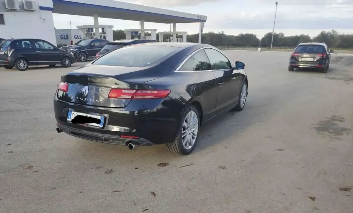 Usata Renault Laguna Coupé 178 CV (130 kW) 2009 Coupé