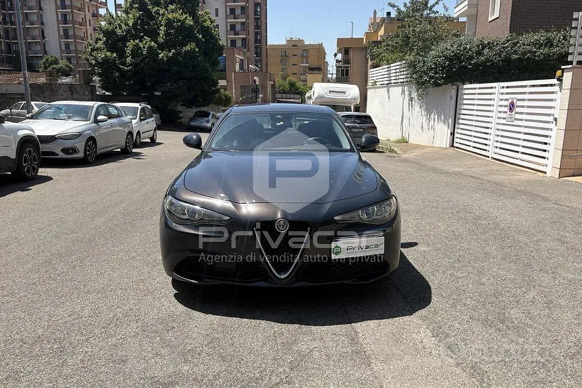 Usata Alfa Romeo Giulia Business 150 CV (110 kW) 2018 Grigio Berlina