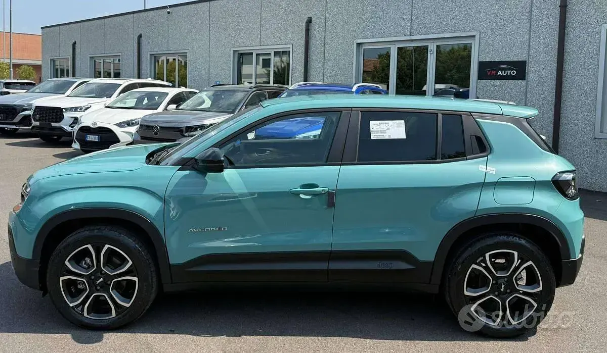 Usata Jeep Avenger Summit 101 CV (74 kW) 2024 Acqua lake SUV