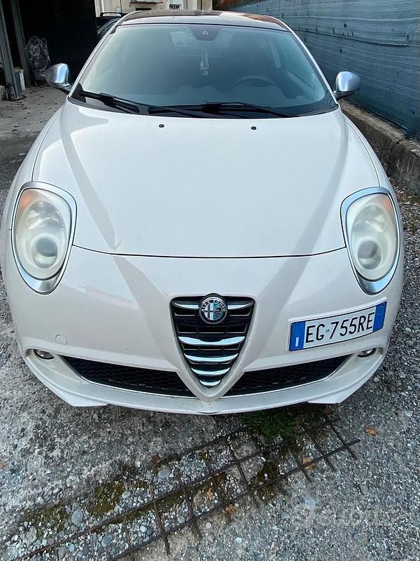 Usata Alfa Romeo MiTo 120 CV (88 kW) 2011 Bianco Utilitaria