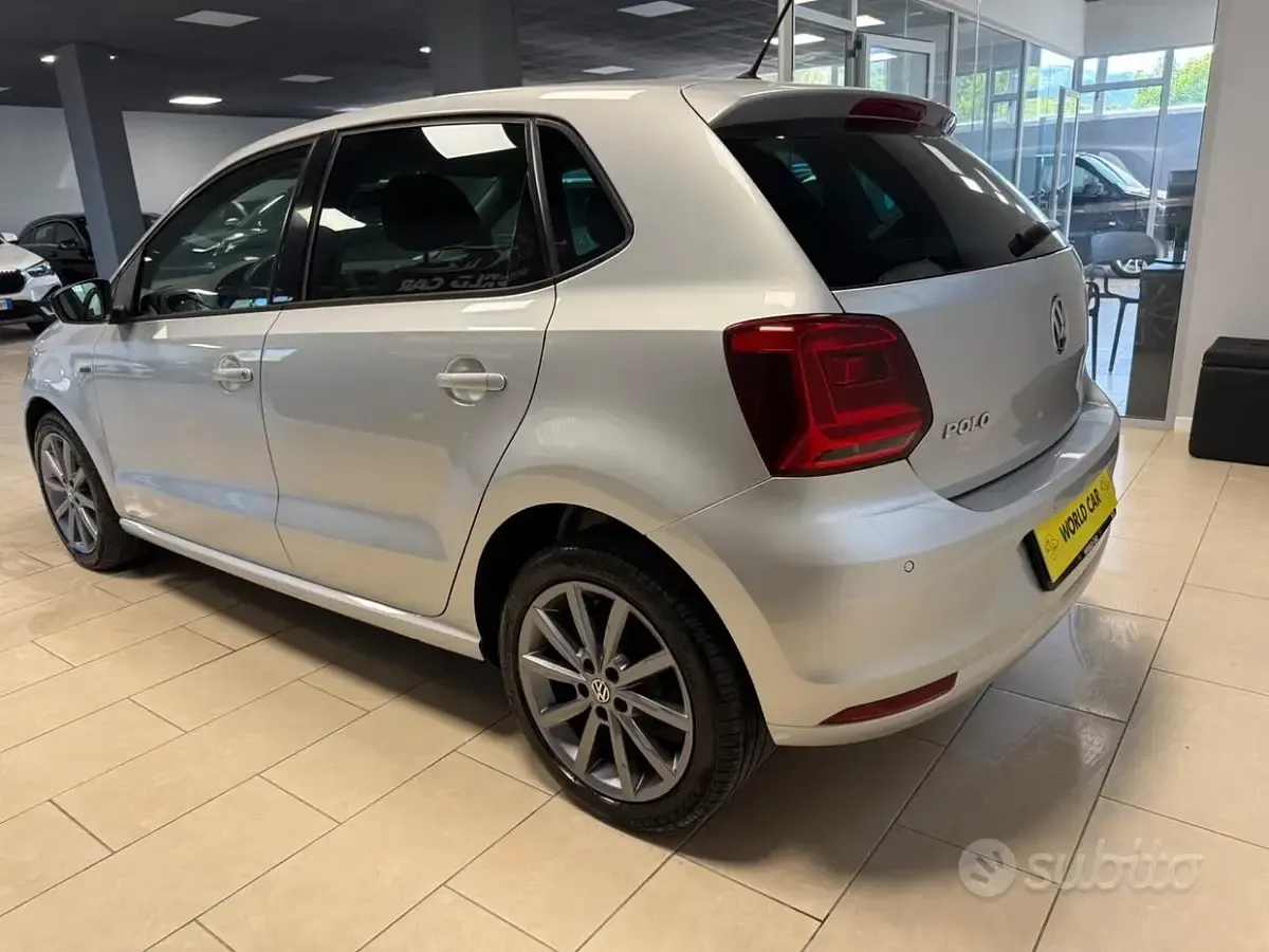 Usata VW Polo 75 CV (55 kW) 2014 Grigio Berlina