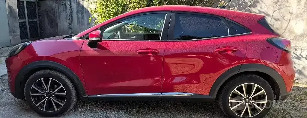 Second-hand Ford Puma 125 CP (91 kW) 2023 Roșu SUV