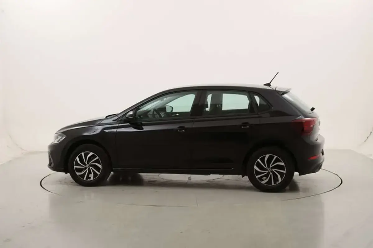Usata VW Polo Life 95 CV (69 kW) 2024 Nero Utilitaria