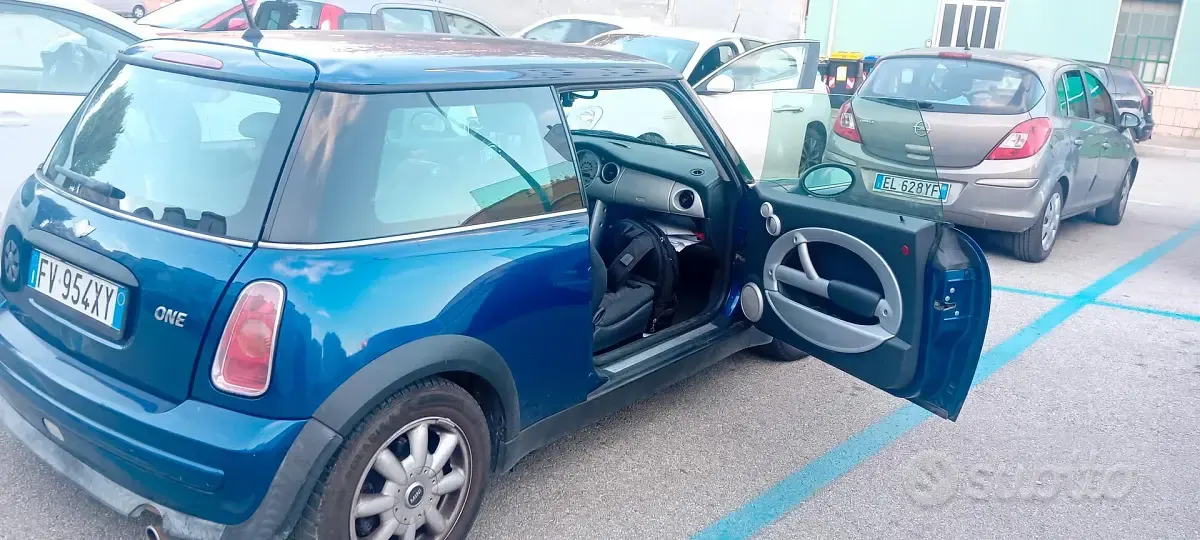 Usata Mini ONE 2001 Blu Utilitaria