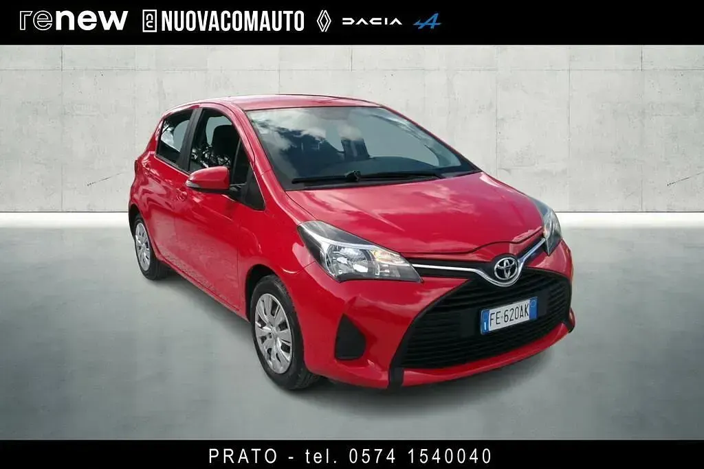 Usata Toyota Yaris Active 69 CV (50 kW) 2016 Rosso Berlina