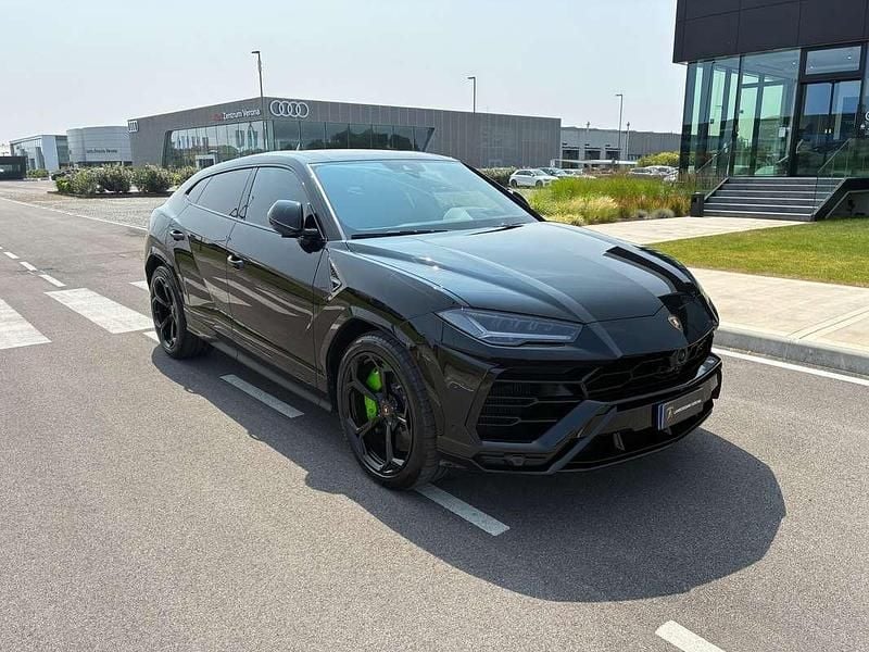 Nero Usata 2021 Lamborghini Urus SUV | 256.200 € (Super prezzo) - Immagine 1/4