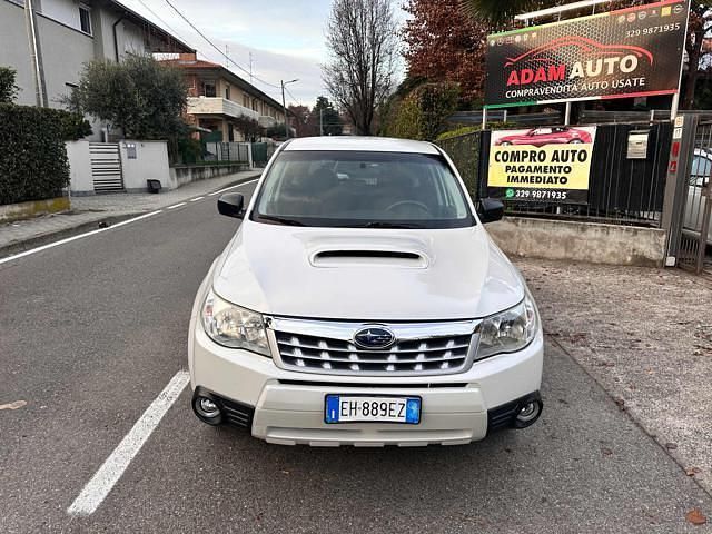 Usata Subaru Forester Comfort 149 CV (109 kW) 2011 Bianco SUV