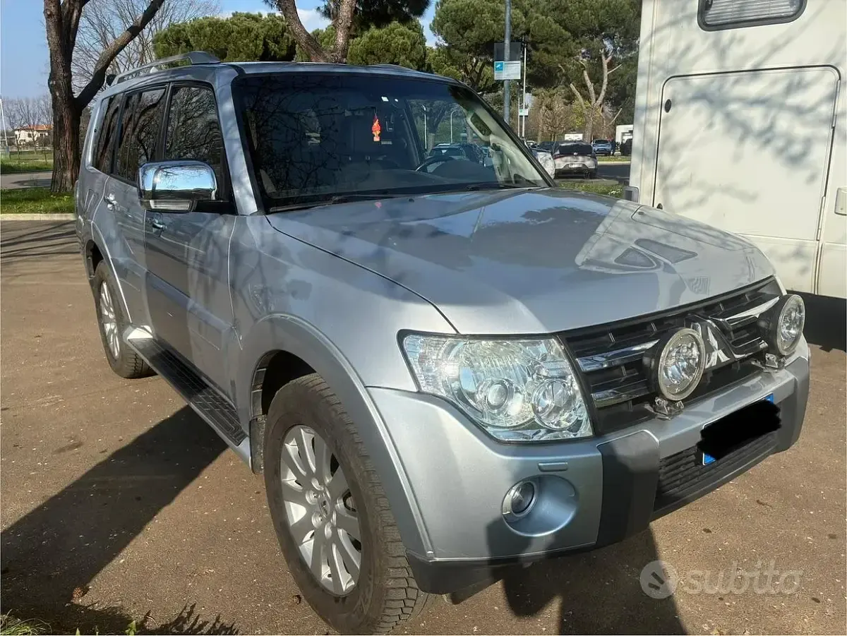 Usata Mitsubishi Pajero 2008 Grigio SUV