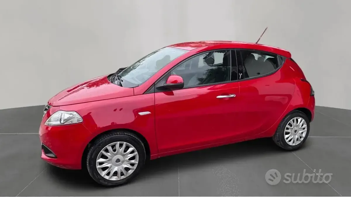 Usata Lancia Ypsilon Silver 69 CV (50 kW) 2013 Other Utilitaria
