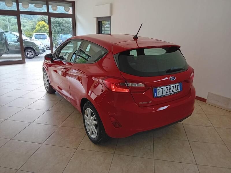 Usata Ford Fiesta 86 CV (63 kW) 2018 Rosso Utilitaria