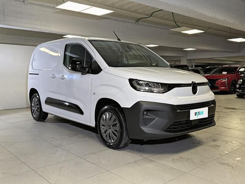 Usata Citroën Berlingo 102 CV (75 kW) 2024 Bianco Monovolume
