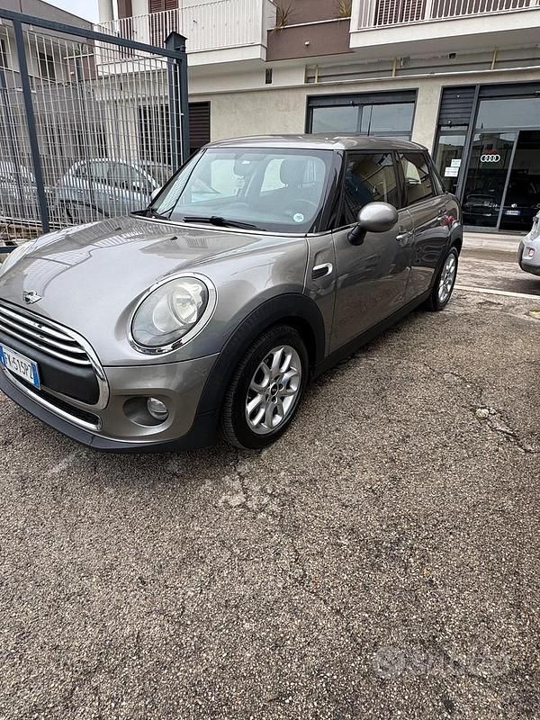 Usata Mini One D Business 95 CV (69 kW) 2017 Grigio Utilitaria