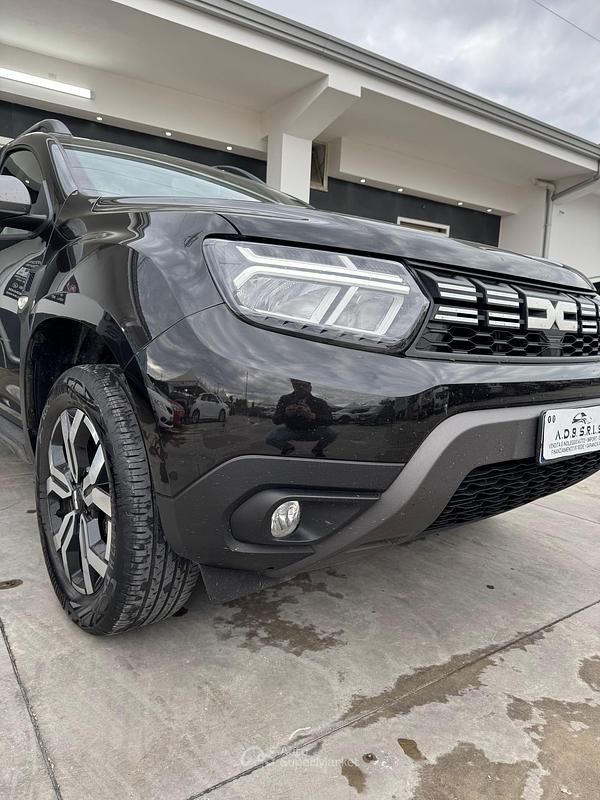 Usata Dacia Duster 101 CV (74 kW) 2023 Nero SUV