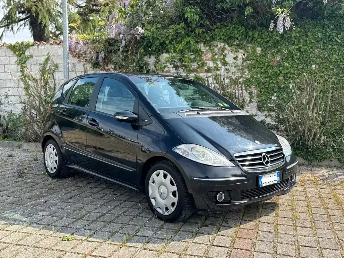 Usata Mercedes A180 Avantgarde 109 CV (80 kW) 2005 Nero Berlina