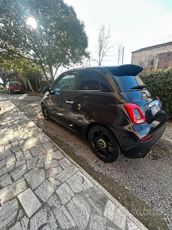 Usata Abarth 595 Pista 165 CV (121 kW) 2021 Nero Berlina