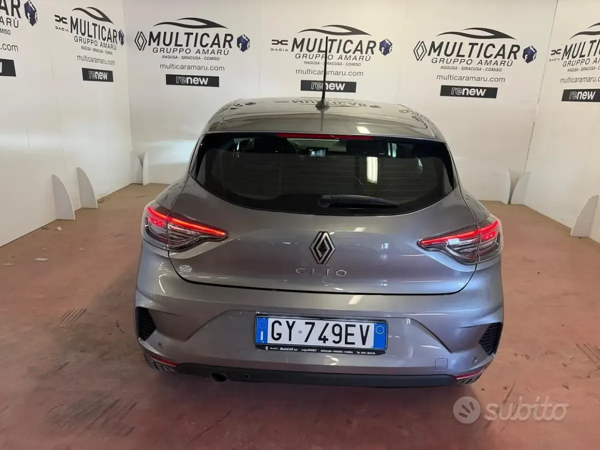 Usata Renault Clio V Evolution 101 CV (74 kW) 2025 Grigio Berlina