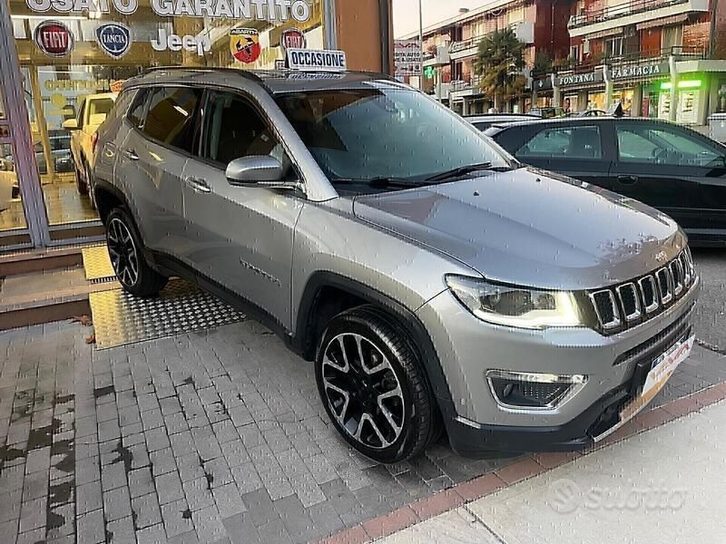 Usata Jeep Compass Limited 170 CV (125 kW) 2018 Argento SUV