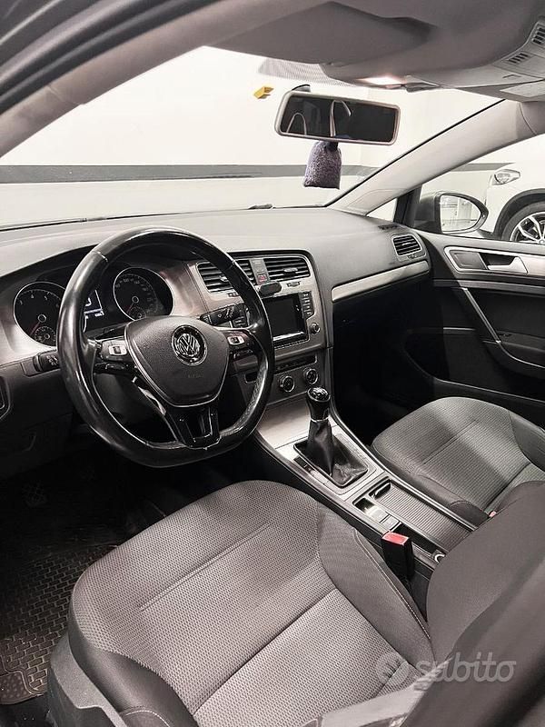 Usata VW Golf VII Comfortline 110 CV (80 kW) 2015 Grigio Berlina