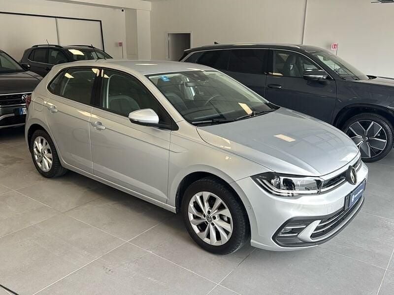 Usata VW Polo Style 95 CV (69 kW) 2025 Argento Utilitaria
