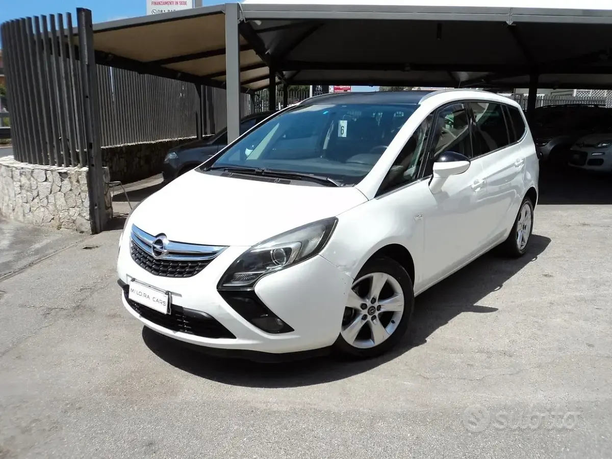 Usata Opel Zafira Tourer Cosmo 150 CV (110 kW) 2014 Monovolume