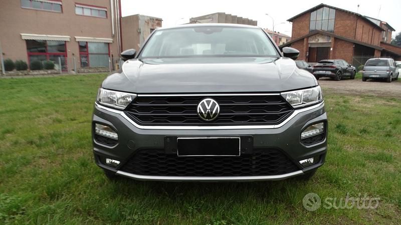 Usata VW T-Roc Pro 150 CV (110 kW) 2020 Grigio SUV