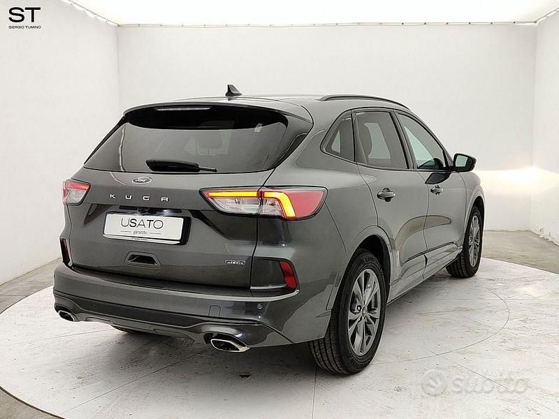 Usata Ford Kuga ST-Line 225 CV (165 kW) 2023 Grigio SUV
