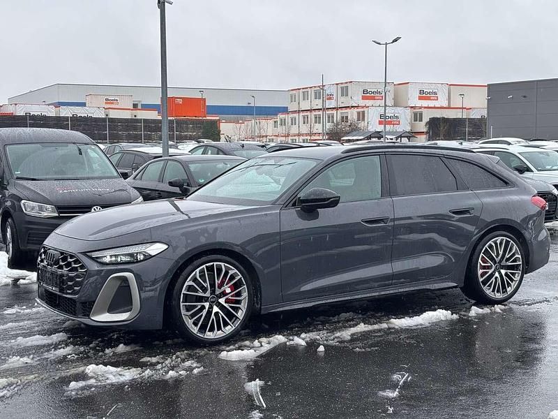Grigio Usata 2024 Audi A5 Station wagon | 79.900 € (Cara) - Immagine 1/4