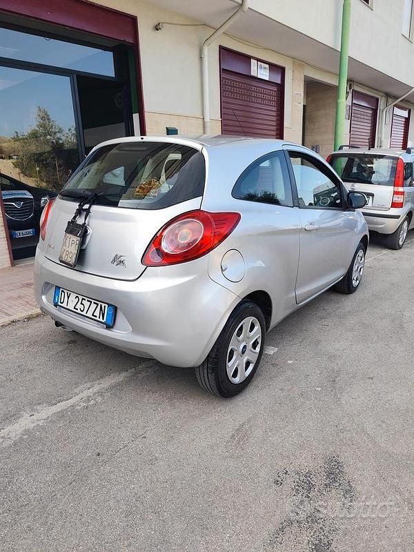 Usata Ford Ka Titanium 75 CV (55 kW) 2009 Grigio Utilitaria