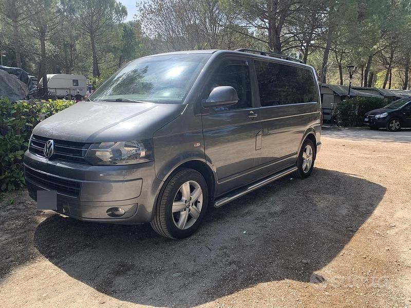 Usata VW T5 Startline 140 CV (102 kW) 2012 Grigio Furgone