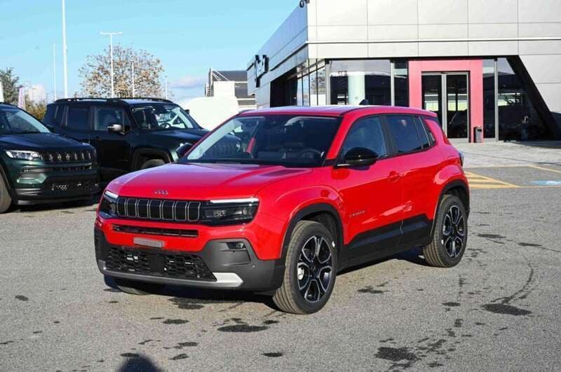Rosso Nuova 2025 Jeep Avenger Summit SUV | 21.900 € (Super prezzo) - Immagine 1/4